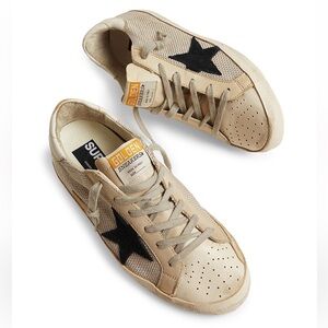Golden Goose Women’s Superstar Low Top Sneakers in Light Silver